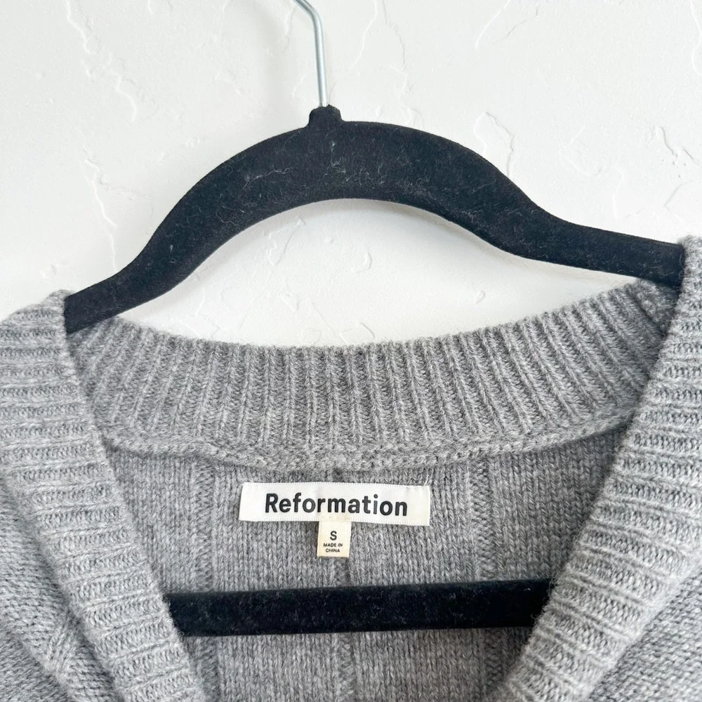 Reformation | Harriet 100% Regenerative Wool Knit Sweater Mini Dress in Gray - Picture 4 of 5